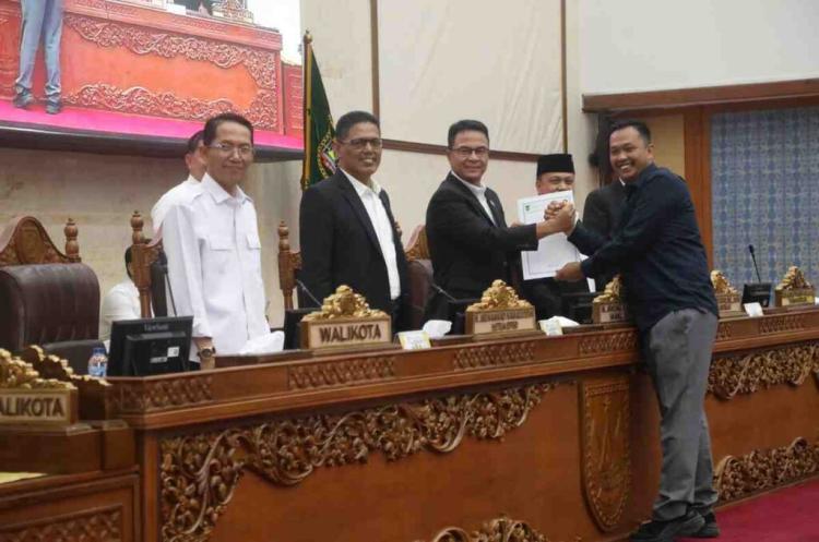 Seluruh Fraksi DPRD Batam Sepakat Dukung Revisi Perda untuk Atasi Darurat Sampah