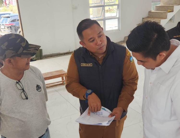 Bupati Bintan Tinjau Langsung Pembangunan Masjid di Toapaya, Penyelesaian Kubah dan Interior Dilakukan Bertahap