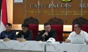 Unej Siapkan Skema Khusus bagi Peserta Peksiminas Terdampak Erupsi Anak Krakatau Unej Siapkan Skema Khusus bagi Peserta Peksiminas Terdampak Erupsi Anak Krakatau