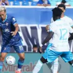 Arema FC Pesta Empat Gol di Kanjuruhan, Isenmulang Tak Berkutik pada Laga Perdana