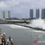Pramono Dorong Giant Sea Wall Dimulai agar Desalinasi Air Laut Bisa Dikembangkan