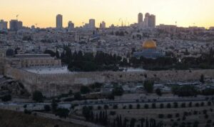 Ratusan Pemukim Israel Masuki Kompleks Al-Aqsa, Akses Warga Palestina Diperketat Ratusan Pemukim Israel Masuki Kompleks Al-Aqsa, Akses Warga Palestina Diperketat