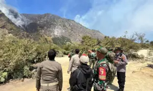 Karhutla Bondowoso Meluas ke Arah Gunung Rante, Petugas Perketat Pemantauan Karhutla Bondowoso Meluas ke Arah Gunung Rante, Petugas Perketat Pemantauan