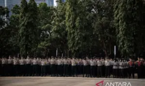 Polda Metro Jaya Kerahkan 11.261 Personel Amankan Aksi Buruh di DPR Polda Metro Jaya Kerahkan 11.261 Personel Amankan Aksi Buruh di DPR